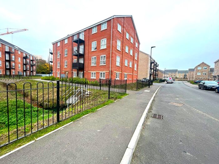 2 Bedroom Flat To Rent In Houghton Way, Bury St. Edmunds, IP33