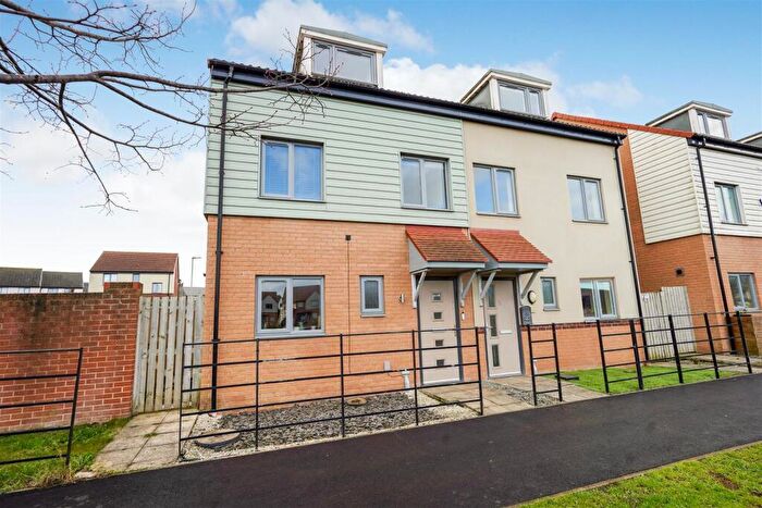 3 Bedroom Semi Detached House For Sale In John Williams Boulevard, Darlington, DL1