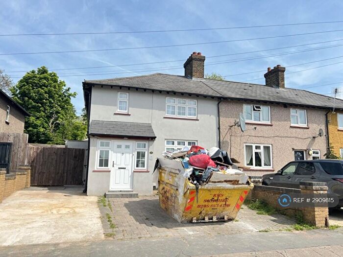5 Bedroom Semi Detached House To Rent In Edgeworth Road, London, SE9