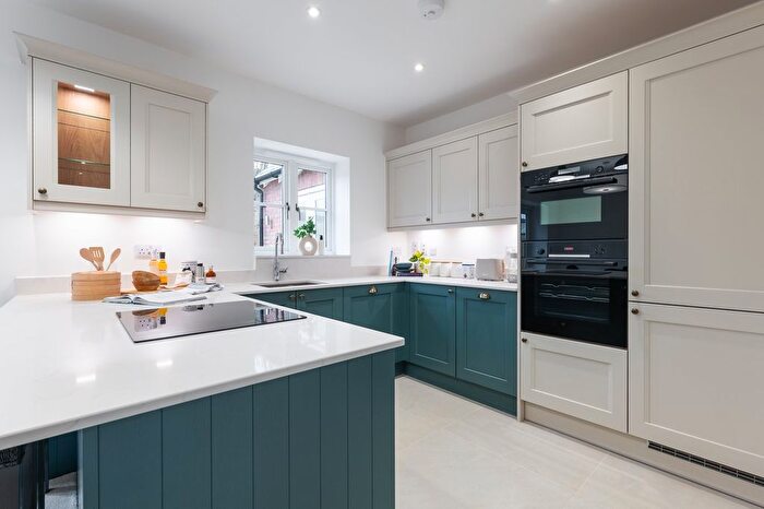 2 Bedroom Bungalow For Sale In Benfield Close, Northend, Southam, CV47