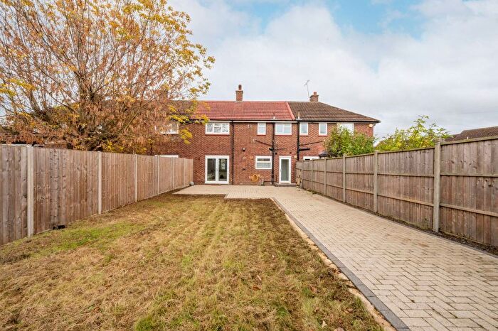 3 Bedroom Terraced House For Sale In Keel Drive, Berkshire, Slough, SL1