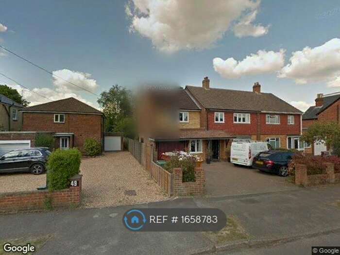 2 Bedroom Maisonette To Rent In Grasmere Road, Lightwater, GU18