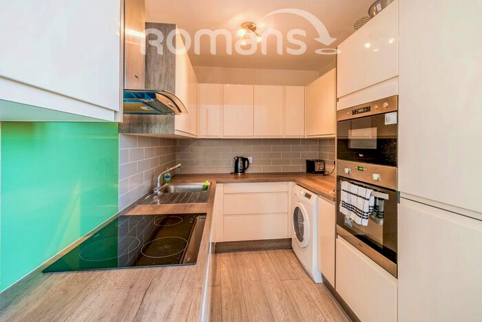 2 Bedroom Flat To Rent In City Road, Winchester, SO23