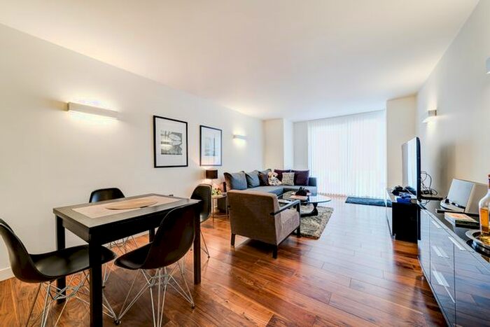 2 Bedroom Flat To Rent In Fitzrovia Apartments, Bolsover Street, Fitzrovia, London, W1W