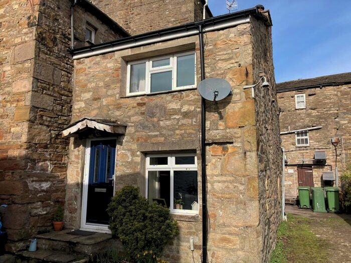 1 Bedroom Cottage For Sale In Tom O'Sals Cottage, Queens Square, Sedbergh, LA10