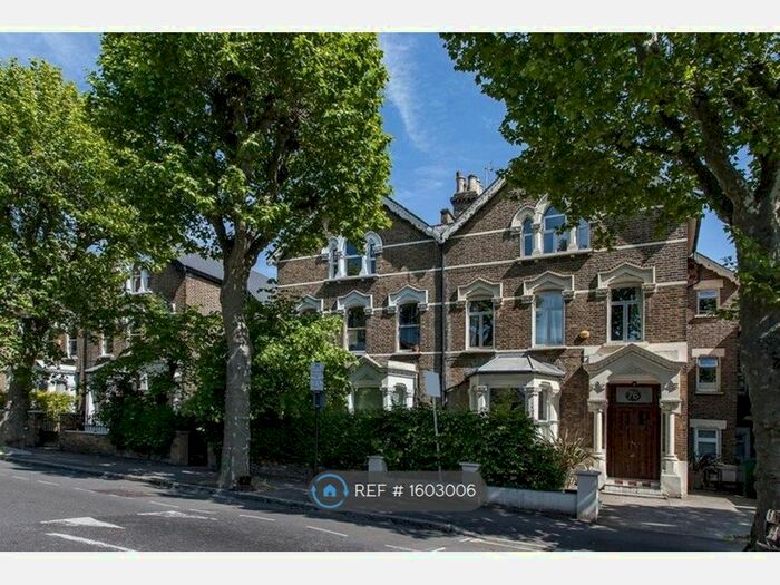 Studio To Rent In Upper Tollington Park, London, N4