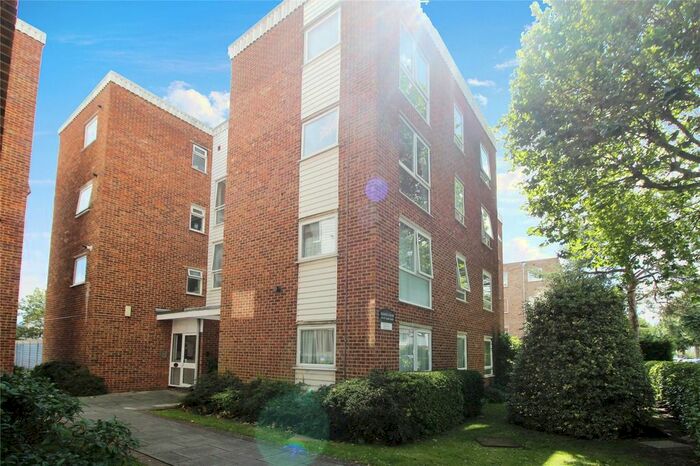 1 Bedroom Flat To Rent In St. James Road, Sutton, SM1