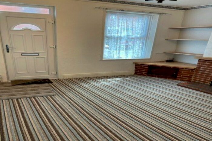 3 Bedroom Property To Rent In Victoria Street, Nottingham, NG15