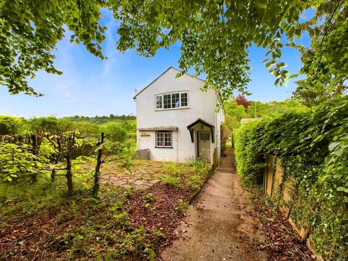 2 Bedroom Cottage To Rent In Town End Road, Radnage, HP14