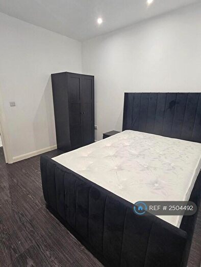 1 Bedroom Flat To Rent In Bradford, Bradford, BD1