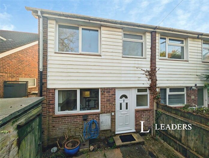 3 Bedroom End Of Terrace House For Sale In Cobden Rise, St. Catherines Road, Southampton, SO18