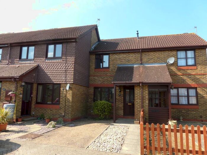 1 Bedroom House To Rent In Burns Close, Horsham, RH12