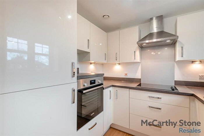 2 Bedroom Flat For Sale In Gibson Court, Tattershall Road, Woodhall Spa, LN10