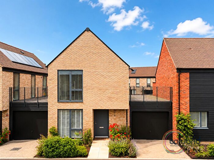 3 Bedroom Link Detached House For Sale In Sunningdale Lane, Chelmsford Garden, Chelmsford, CM3