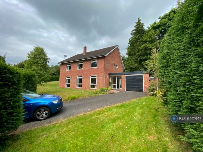 4 Bedroom Detached House To Rent In Wolverley Village, Wolverley, Kidderminster, DY11