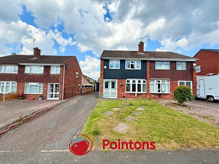 3 Bedroom Semi Detached House For Sale In Thirlmere Road, Water Tower, Bedworth, CV12