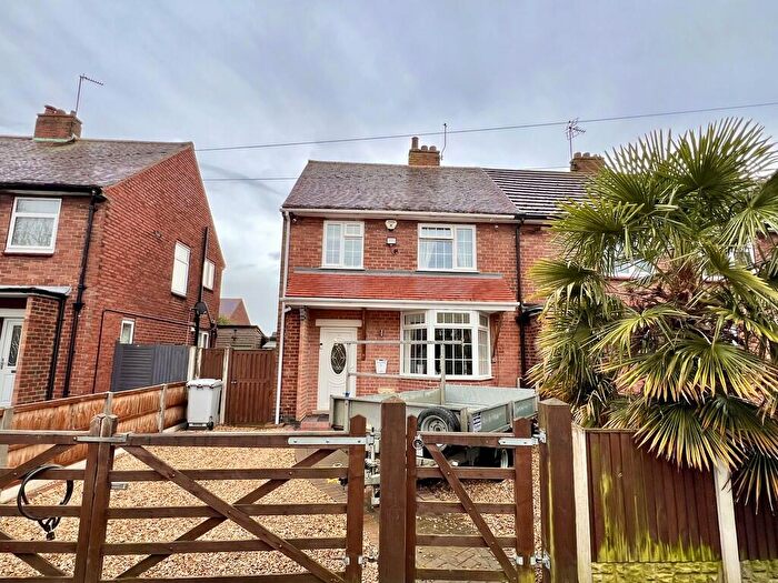 3 Bedroom End Of Terrace House To Rent In Wolsey Road, Newark, Notts, NG24