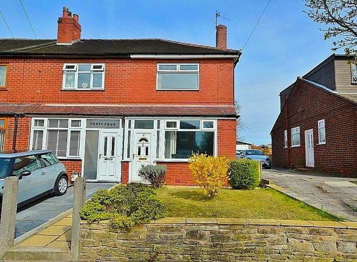 2 Bedroom End Of Terrace House To Rent In Broadstone Hall Road South, South Reddish, Stockport, SK5