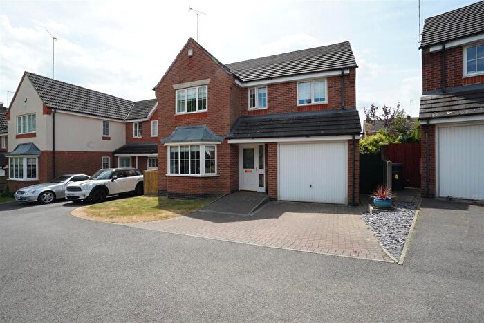4 Bedroom Detached House For Sale In Foxfield Close, Lutterworth, LE17