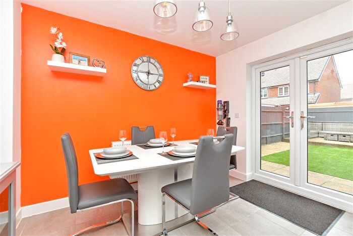 3 Bedroom Link Detached House For Sale In Haffenden Avenue, Sittingbourne, Kent, ME10