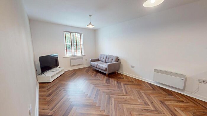 2 Bedroom House To Rent In St Michaels Lane, Leeds, LS6