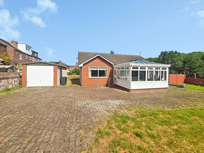 2 Bedroom Bungalow For Sale In Vicar Road, Rotherham, S63