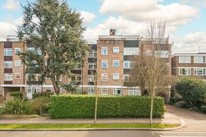 2 Bedroom Flat To Rent In Kersfield Road, London, SW15