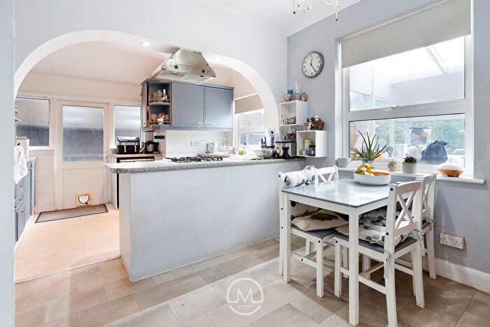 5 Bedroom Semi-detached House To Rent In Elmcroft Crescent, North Harrow, HA2