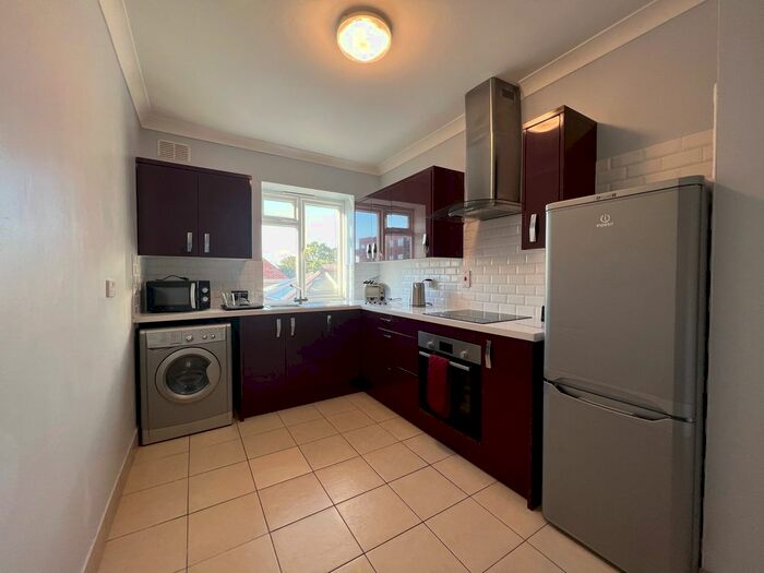 1 Bedroom Flat To Rent In Lynchford Road, Farnborough, GU14