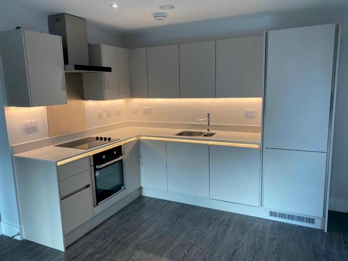 1 Bedroom Flat To Rent In Cheetham Hill Road, Manchester, M4