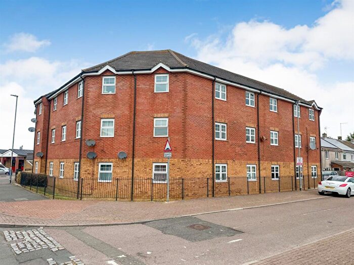 2 Bedroom Penthouse For Sale In Exmouth Court, Corby, NN18