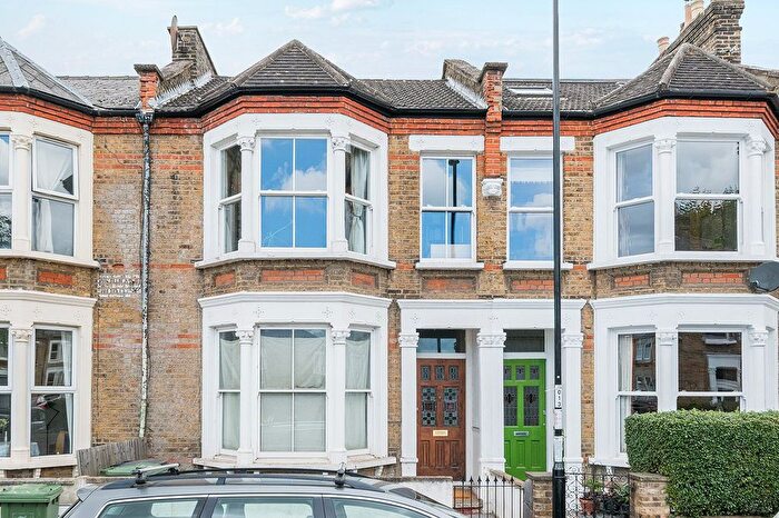 2 Bedroom Flat For Sale In Aspinall Road, Brockley, London, SE4