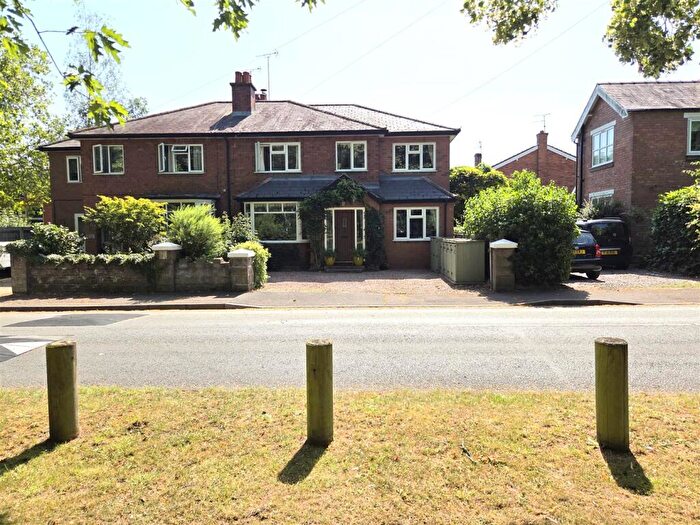 4 Bedroom Semi-Detached House For Sale In Park Avenue, Stourport-On-Severn, DY13