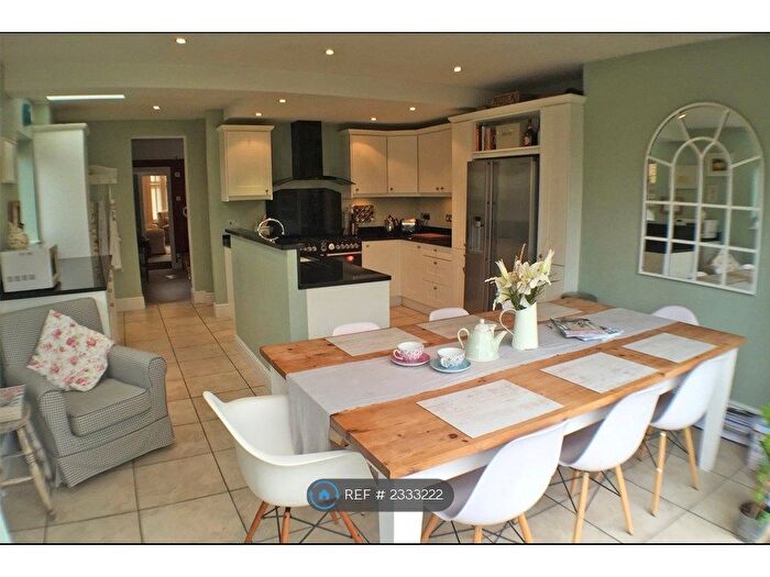 2 Bedroom Semi-Detached House To Rent In Albany Road, Hersham, Walton-On-Thames, KT12