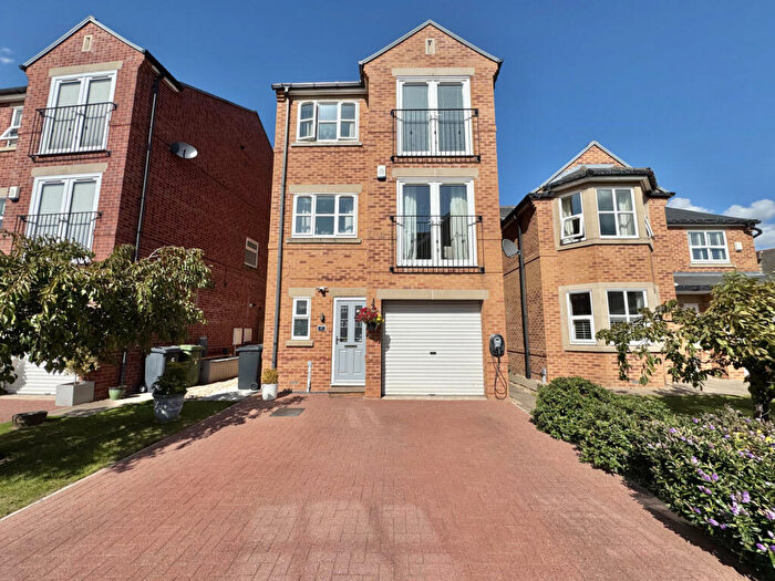 4 Bedroom Detached House For Sale In The Blossoms, Methley, LS26