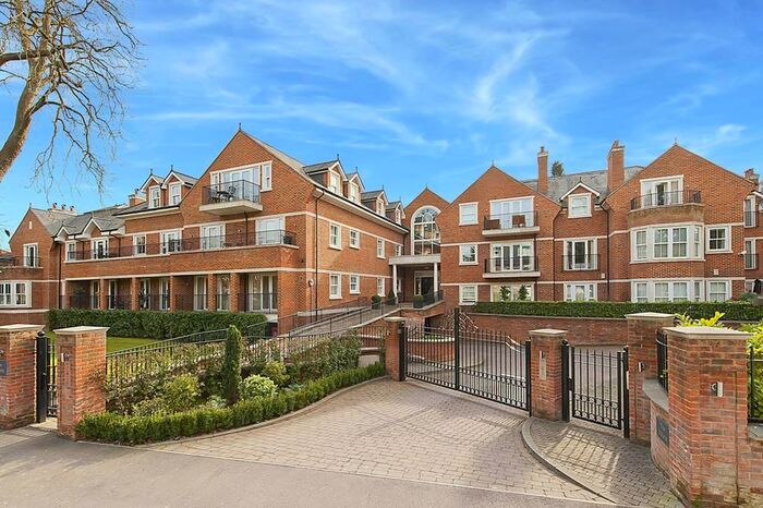 2 Bedroom Flat To Rent In The Villiers, Gower Road, KT13