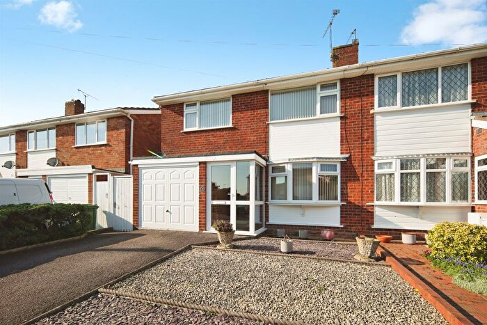 3 Bedroom Semi Detached House For Sale In Arden Close, Meriden, CV7