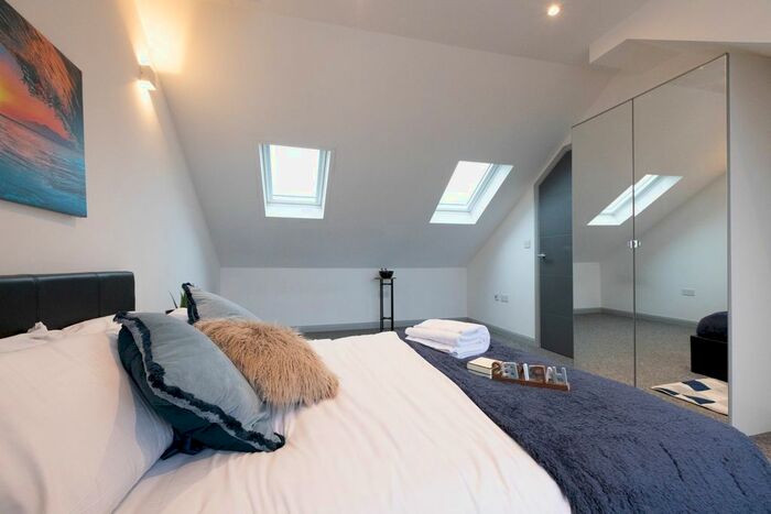 1 Bedroom Flat To Rent In Market Street, Watford, WD18