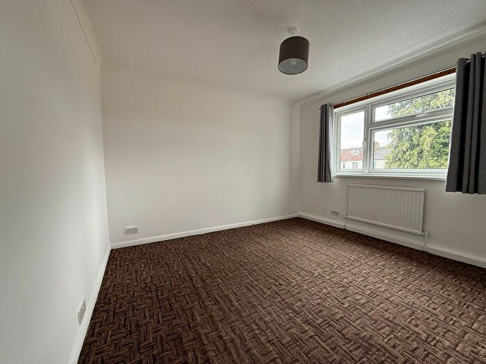 3 Bedroom Terraced House To Rent In Ilford, IG2