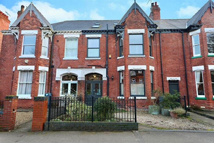 5 Bedroom Terraced House For Sale In Westbourne Avenue, Princes Avenue, Hull, HU5