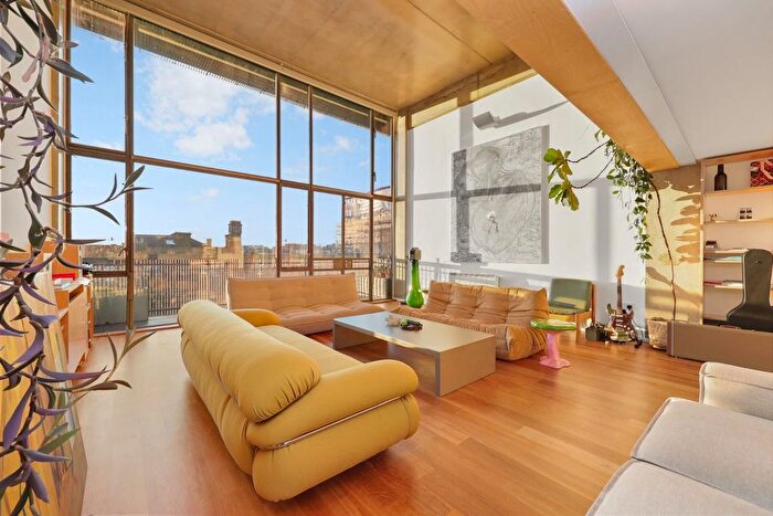 2 Bedroom Flat To Rent In Wenlock Road, Islington, N1