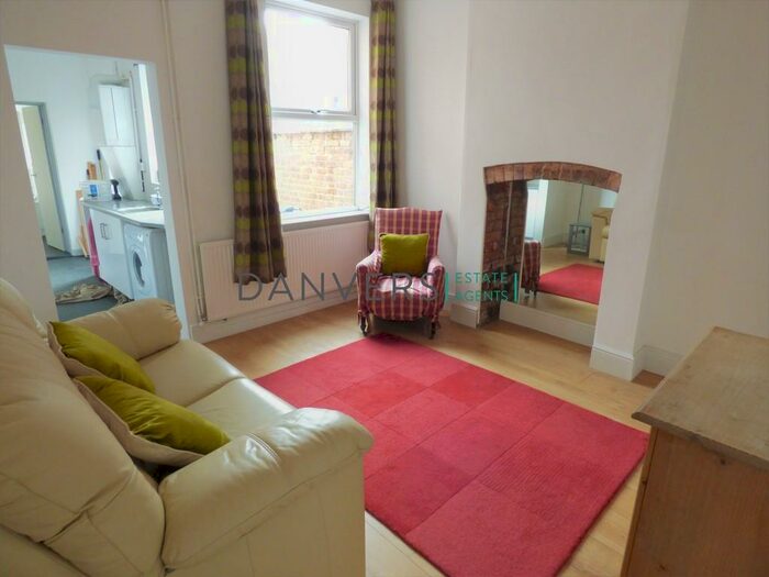 4 Bedroom Terraced House To Rent In Jarrom Street, LE2