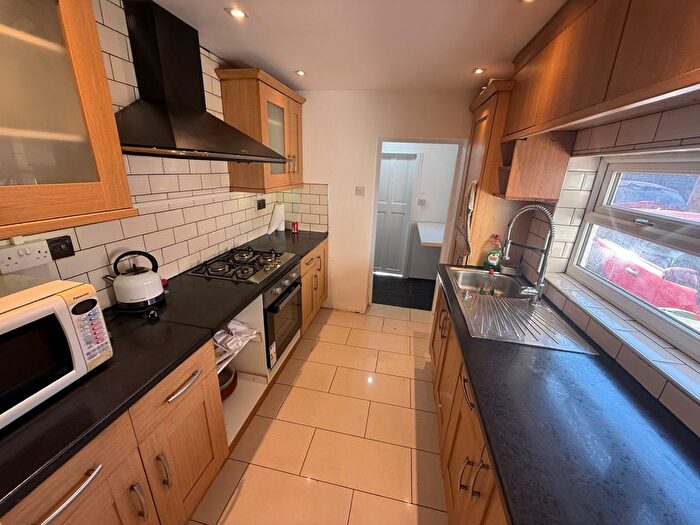 2 Bedroom Semi Detached House To Rent In Luton, LU4