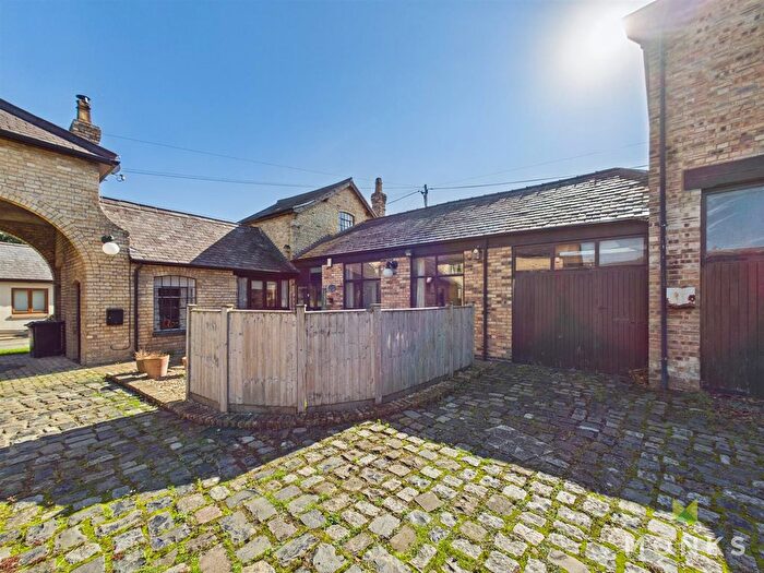 3 Bedroom Property For Sale In Hengoed, Oswestry, SY10