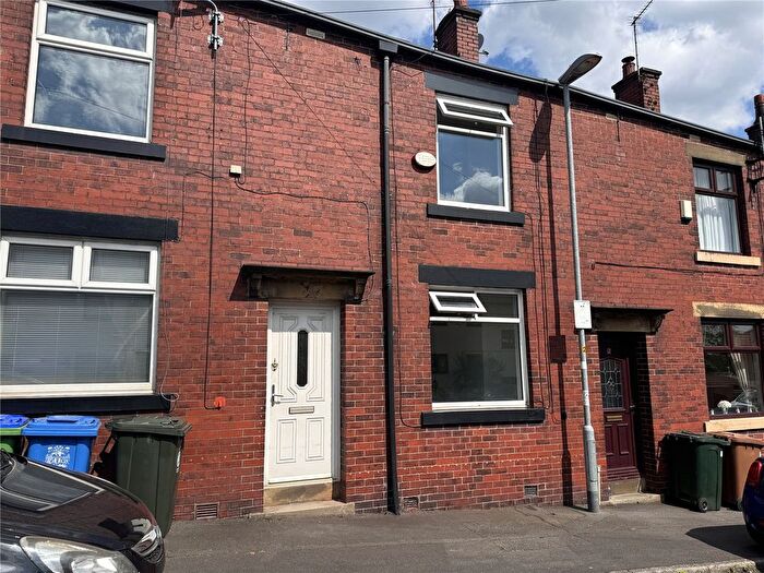 2 Bedroom Terraced House To Rent In Mount Avenue, Rochdale, Greater Manchester, OL12