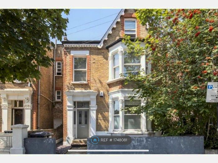 3 Bedroom Flat To Rent In Bonham Road, London, SW2