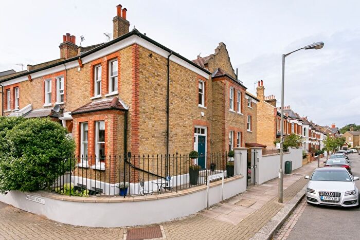 4 Bedroom End Of Terrace House To Rent In Heslop Road, London, SW12