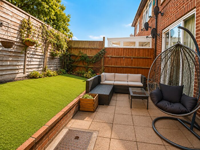 2 Bedroom Semi-Detached House To Rent In Oakwood Close, Woodford Green, Redbridge, IG8