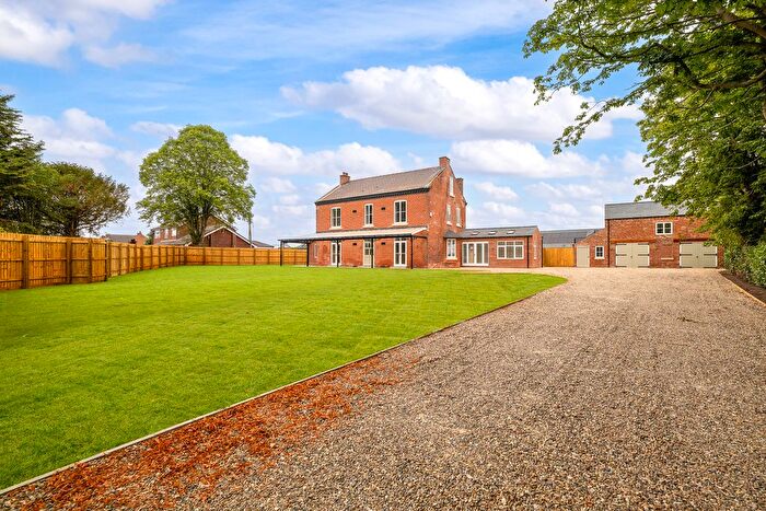 7 Bedroom Detached House For Sale In Tillbridge Road, Sturton By Stow, LN1