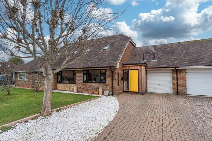 4 Bedroom Semi-Detached House For Sale In Fairfield Close, Chichester, PO18